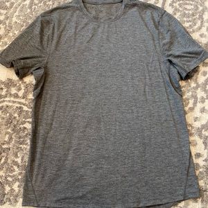 Men’s Lululemon short sleeve Somatic shirt